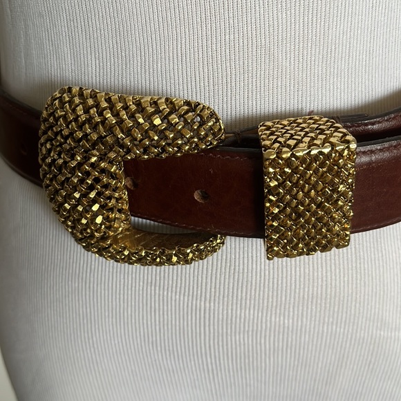 Woman’s belt brown leather clara Studio inc Size medium - Picture 3 of 8